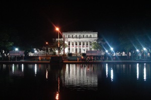 bacolod-capitol-park-lagoon