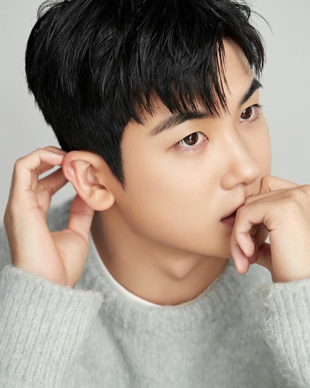 Park Hyung Sik Officially Discharged from the Military - Attracttour