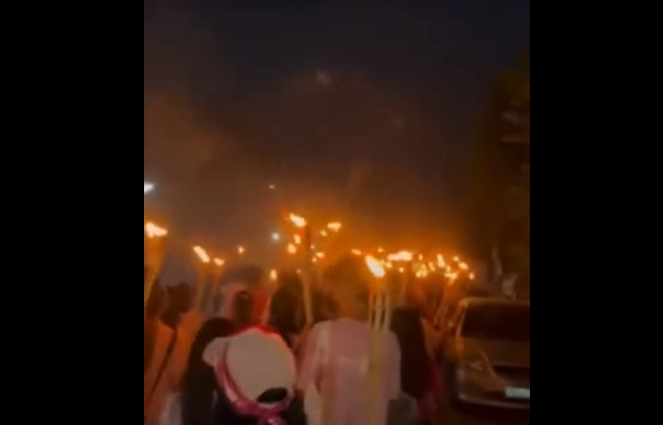 ACTUAL VIDEO: Kakampinks Protesting in Front of Iglesia ni Cristo ...