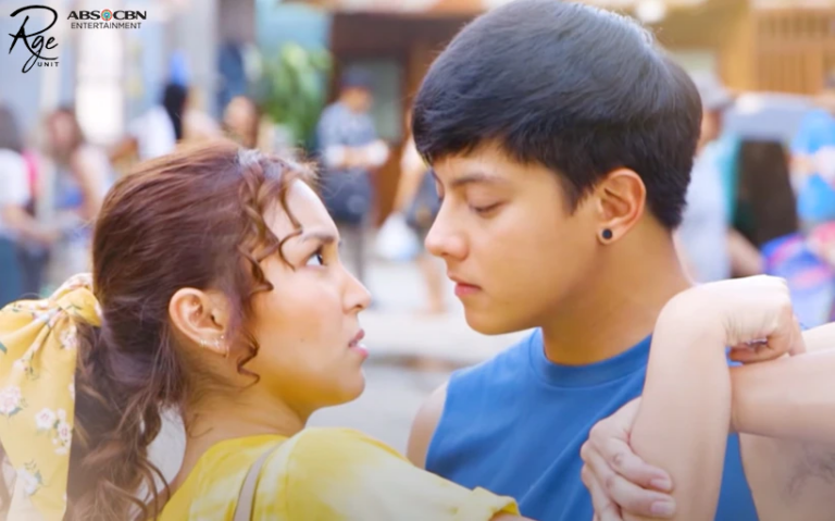 Video Kathryn Bernardo And Daniel Padillas Kíssing Scene Went Viral Attracttour 5940