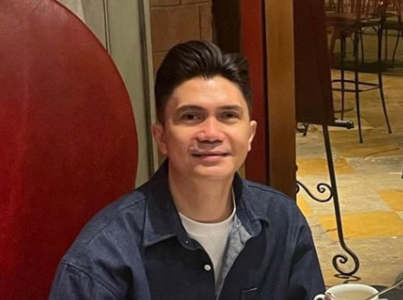 vhong navarro hairstyle 2022 in showtime